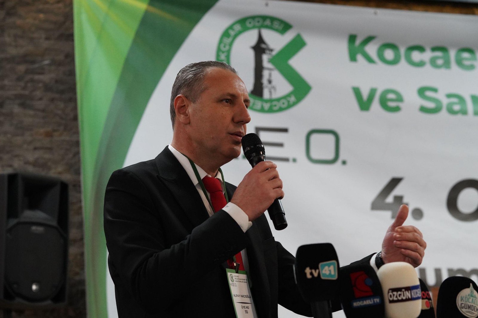 Kocaeli Emlakçılar Odası’nda Alpay Hacıoğlu güven tazeledi